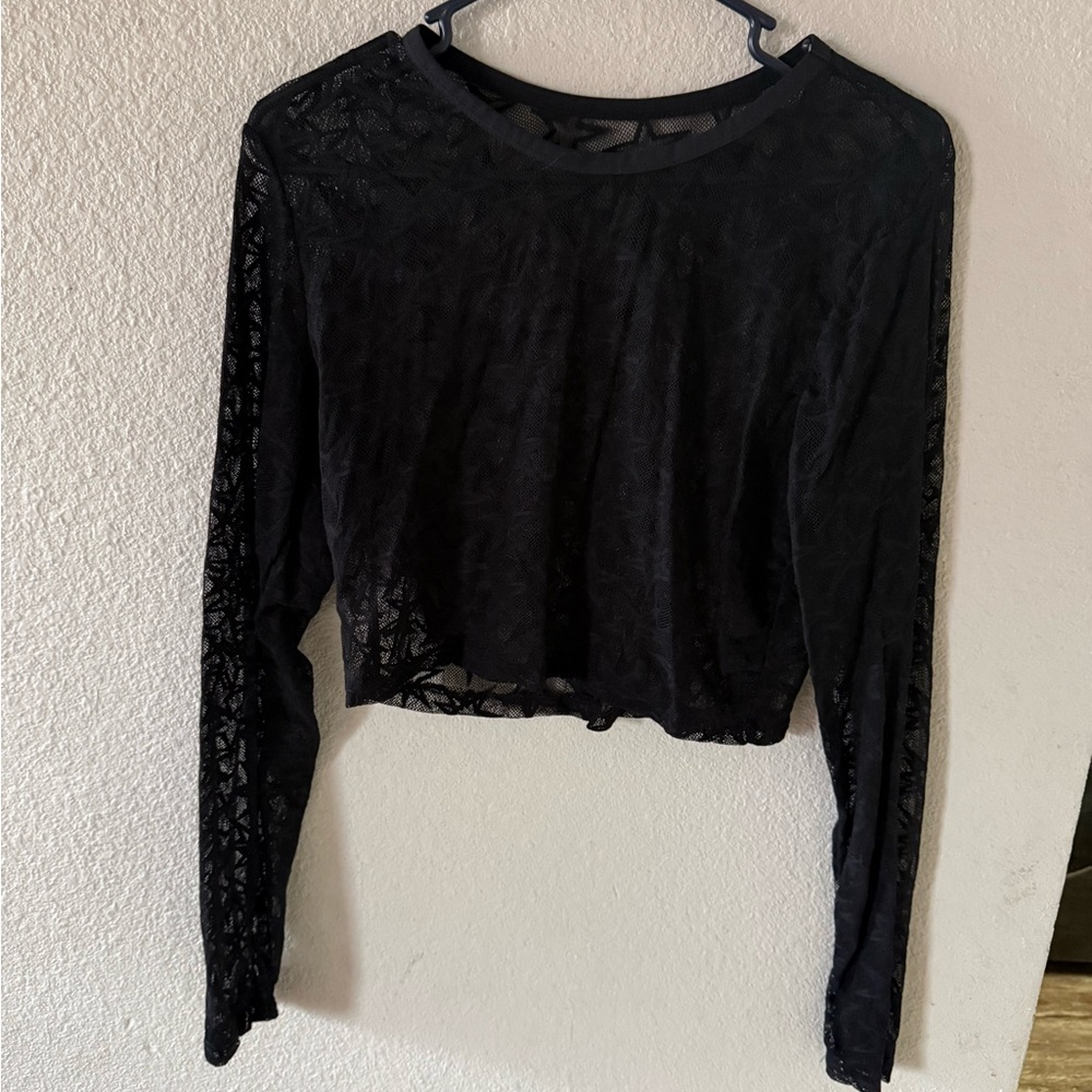 Hot Topic Elegant Black Lace Crop Top